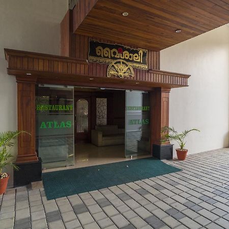 Aaha Airport Hotel Nedumbassery Exterior photo